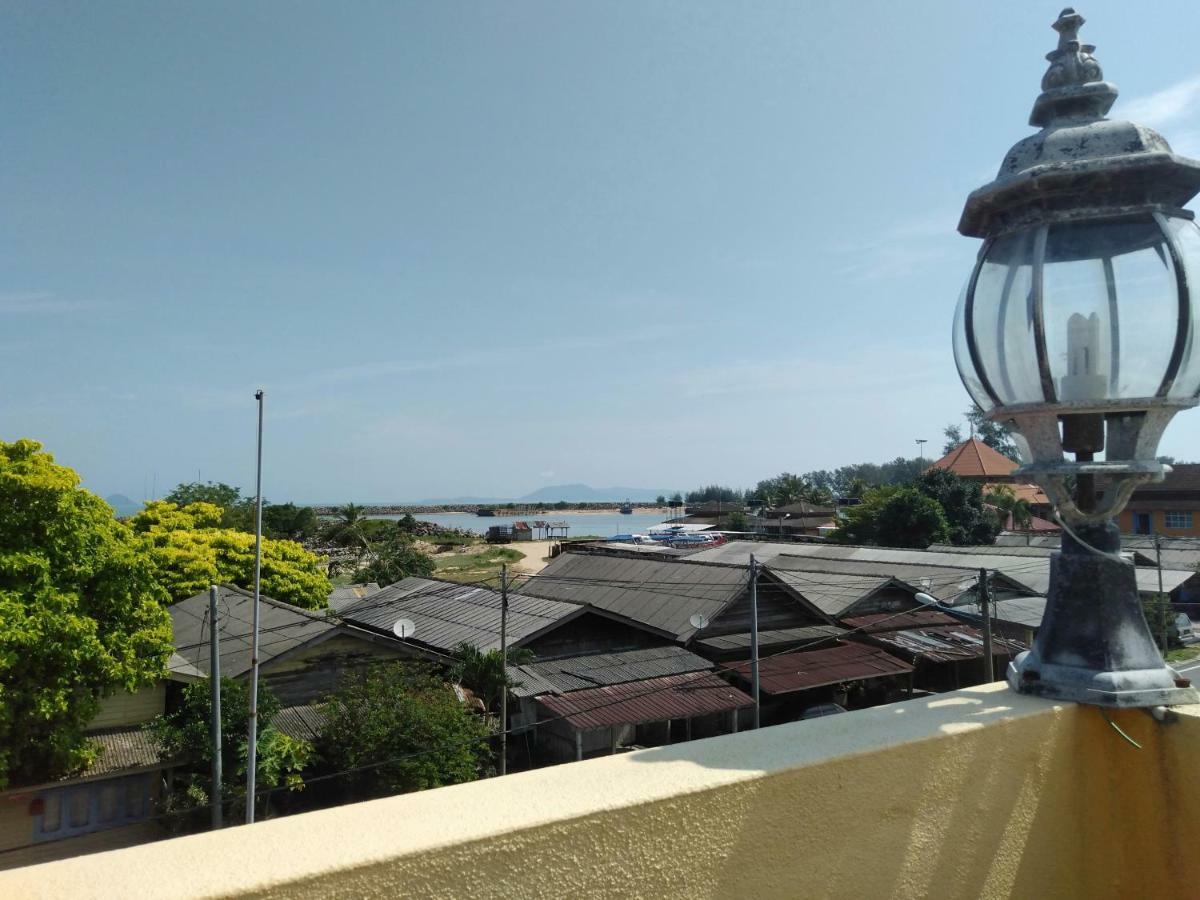 Rumah Hentian Ayah Кампунґ-Куала-Бесут Екстер'єр фото